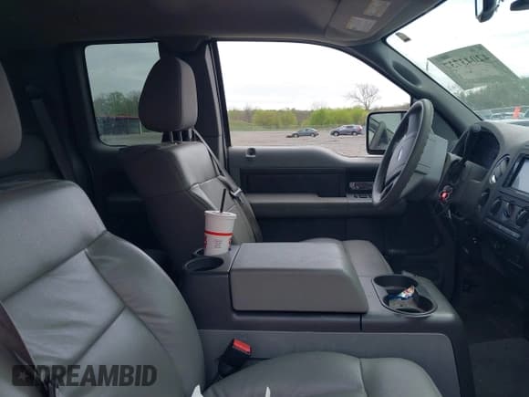 ✅ 2004 Ford F-150 XLT • VIN: 1FTPX04544KD74153 • Lot: 42043737. Listed on IAAI with 162,219 mi. Free auction sales archive from the USA and detailed vehicle history report at DreamBid. Image 5.