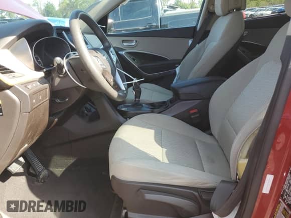 ✅ 2015 Hyundai Santa Fe • VIN: 5XYZTDLB9FG281964 • Lot: 85708895. Wystawiony na Copart z przebiegiem 46 974 mil. Bezpłatny archiwum sprzedaży aukcyjnych z USA i szczegółowy raport historii pojazdu na DreamBid. Zdjęcie 7.