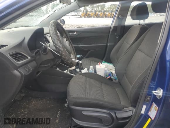 ✅ 2020 Hyundai Accent SE • VIN: 3KPC24A61LE125182 • Лот: 72530804. Опубликован ранее на Copart с пробегом 106 833 миль. Бесплатный доступ к архиву аукционных продаж из США и подробный отчёт об истории автомобиля на DreamBid. Изображение 7.