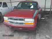 1999 Chevrolet S-10 LS Xtreme с VIN 1GCCS1940X8202979, выставлен на аукционе IAAI как лот 42558017 с пробегом 228 564 миль миль и . История ставок и продаж доступна на DreamBid. Изображение 17.