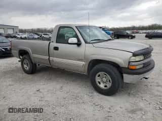 2000 Chevrolet Silverado 2500 z VIN 1GCGK24UXYE189689, wystawiony jako Copart lot #51634525 z przebiegiem Nie podano mil oraz Szkoda całkowita • Salvage title. Historia ofert i sprzedaży dostępna na DreamBid. Obrazek 4.