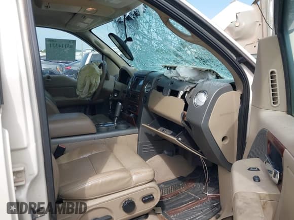 ✅ 2008 Ford F-150 XLT • VIN: 1FTPW12V18FA20049 • Lot: 43114321. Wystawiony na IAAI z przebiegiem 260 135 mil. Bezpłatny archiwum sprzedaży aukcyjnych z USA i szczegółowy raport historii pojazdu na DreamBid. Zdjęcie 5.