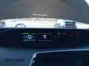 2021 Toyota Prius Limited z VIN JTDKAMFP9M3187986, wystawiony jako IAAI lot #43398563 z przebiegiem 38 772 mil mil oraz . Historia ofert i sprzedaży dostępna na DreamBid. Obrazek 7.