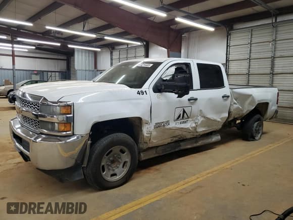 ✅ 2019 Chevrolet Silverado 2500HD Work Truck • VIN: 1GC1CREG5KF225486 • Lot: 44016485. Wystawiony na Copart z przebiegiem 217 081 mil. Bezpłatny archiwum sprzedaży aukcyjnych z USA i szczegółowy raport historii pojazdu na DreamBid. Zdjęcie 1.