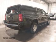 ✅ 2015 Chevrolet Suburban LT • VIN: 1GNSKJKC9FR686227 • Lot: 43595825. Wystawiony na IAAI z przebiegiem 171 806 mil. Bezpłatny archiwum sprzedaży aukcyjnych z USA i szczegółowy raport historii pojazdu na DreamBid. Zdjęcie 4.