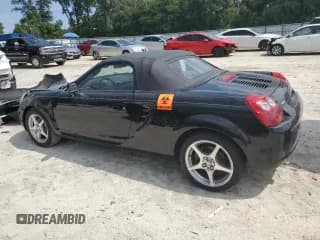 ✅ 2003 Toyota MR2 • VIN: JTDFR320130058122 • Лот: 72046344. Опубликован ранее на Copart с пробегом 30 783 миль. Бесплатный доступ к архиву аукционных продаж из США и подробный отчёт об истории автомобиля на DreamBid. Изображение 2.
