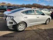 ✅ 2019 Hyundai Elantra SE • VIN: 5NPD74LF9KH449395 • Lot: 92687645. Listed on Copart with 130,450 mi. Free auction sales archive from the USA and detailed vehicle history report at DreamBid. Image 3.