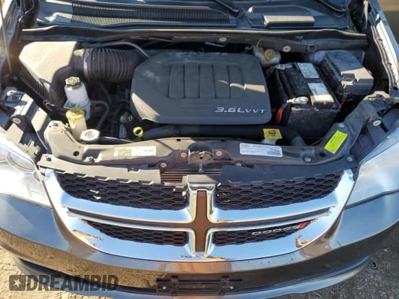 ✅ 2016 Dodge Grand Caravan SE • VIN: 2C4RDGBG3GR134533 • Lot: 89679615. Wystawiony na Copart z przebiegiem 44 831 mil. Bezpłatny archiwum sprzedaży aukcyjnych z USA i szczegółowy raport historii pojazdu na DreamBid. Zdjęcie 12.