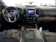 ✅ 2020 GMC Sierra 3500HD Denali • VIN: 1GT49WEY5LF265507 • Lot: 53607974. Wystawiony na Copart z przebiegiem 62 955 mil. Bezpłatny archiwum sprzedaży aukcyjnych z USA i szczegółowy raport historii pojazdu na DreamBid. Zdjęcie 8.