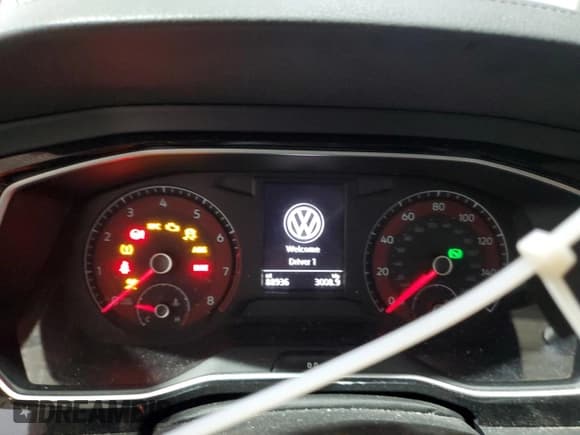 ✅ 2019 Volkswagen Jetta S • VIN: 3VWCB7BU8KM225134 • Lot: 87072665. Wystawiony na Copart z przebiegiem 88 936 mil. Bezpłatny archiwum sprzedaży aukcyjnych z USA i szczegółowy raport historii pojazdu na DreamBid. Zdjęcie 9.