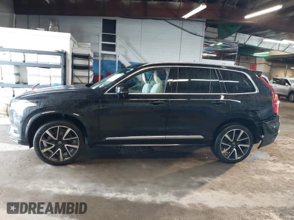✅ 2023 Volvo XC90 Plus • VIN: YV4L12PN0P1903242 • Lot: 42199970. Listed on IAAI with 26,952 mi. Free auction sales archive from the USA and detailed vehicle history report at DreamBid. Image 14.