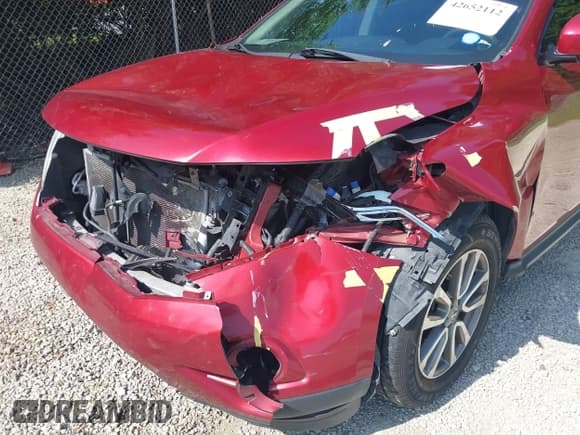 ✅ 2016 Nissan Pathfinder S • VIN: 5N1AR2MNXGC612397 • Lot: 42652112. Wystawiony na IAAI z przebiegiem 197 526 mil. Bezpłatny archiwum sprzedaży aukcyjnych z USA i szczegółowy raport historii pojazdu na DreamBid. Zdjęcie 6.