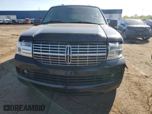 ✅ 2011 Lincoln Navigator • VIN: 5LMJJ3J5XBEJ04989 • Lot: 56669395. Wystawiony na Copart z przebiegiem 155 046 mil. Bezpłatny archiwum sprzedaży aukcyjnych z USA i szczegółowy raport historii pojazdu na DreamBid. Zdjęcie 5.