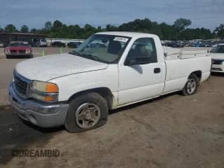 2003 Chevrolet Silverado 1500 Work Truck с VIN 1GCEC14V43Z219925, выставлен на аукционе Copart как лот 59506674 с пробегом 235 620 миль миль и Списание • Salvage title. История ставок и продаж доступна на DreamBid. Изображение 1.