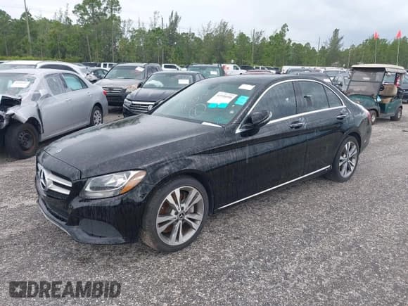 ✅ 2018 Mercedes-Benz C 300 • VIN: WDDWF4JB7JR312934 • Lot: 41590598. Wystawiony na IAAI z przebiegiem 94 088 mil. Bezpłatny archiwum sprzedaży aukcyjnych z USA i szczegółowy raport historii pojazdu na DreamBid. Zdjęcie 18.