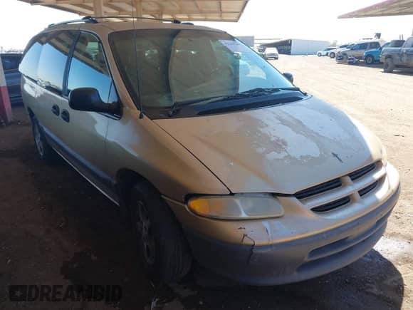 1996 Dodge Caravan SE with VIN 1B4GP44R1TB284139, listed as a IAAI auction lot 42263249 with 264,001 mi miles and . Bid and sale history available at DreamBid. Image 1.