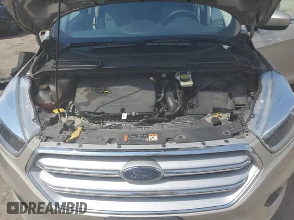 2018 Ford Escape SE z VIN 1FMCU9GD8JUB25767, wystawiony jako Copart lot #58503335 z przebiegiem 56 352 mil mil oraz Szkoda całkowita • Salvage title. Historia ofert i sprzedaży dostępna na DreamBid. Obrazek 12.