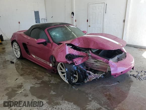 ✅ 2024 Porsche 718 Boxster • VIN: WP0CA2A89RK205702 • Lot: 91773635. Wystawiony na Copart z przebiegiem 8 198 mil. Bezpłatny archiwum sprzedaży aukcyjnych z USA i szczegółowy raport historii pojazdu na DreamBid. Zdjęcie 4.