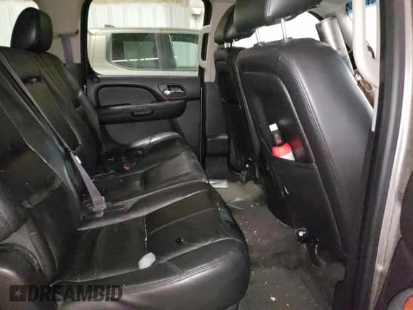 ✅ 2012 Chevrolet Suburban LT • VIN: 1GNSKJE76CR248887 • Lot: 80334854. Wystawiony na Copart z przebiegiem Nie podano. Bezpłatny archiwum sprzedaży aukcyjnych z USA i szczegółowy raport historii pojazdu na DreamBid. Zdjęcie 11.