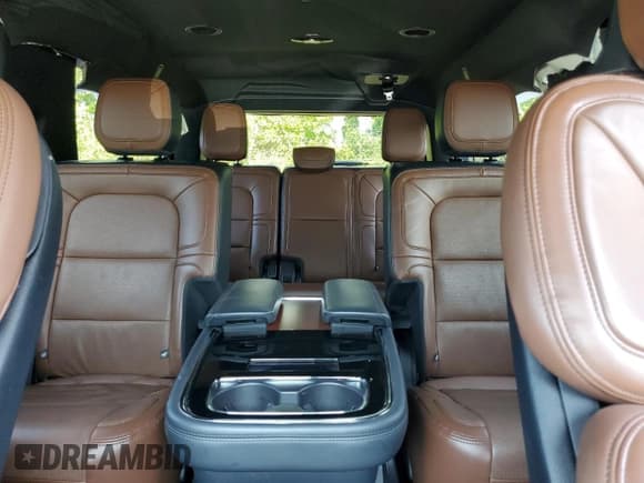 ✅ 2024 Lincoln Navigator Reserve • VIN: 5LMJJ3LG3REL10423 • Лот: 93536315. Опубликован ранее на Copart с пробегом 14 349 миль. Бесплатный доступ к архиву аукционных продаж из США и подробный отчёт об истории автомобиля на DreamBid. Изображение 10.