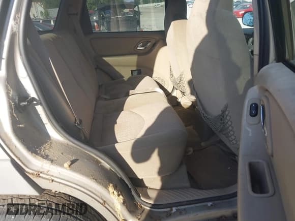 ✅ 2001 Mazda Tribute • VIN: 4F2YU06141KM46567 • Lot: 43279639. Listed on IAAI with 183,757 mi. Free auction sales archive from the USA and detailed vehicle history report at DreamBid. Image 8.