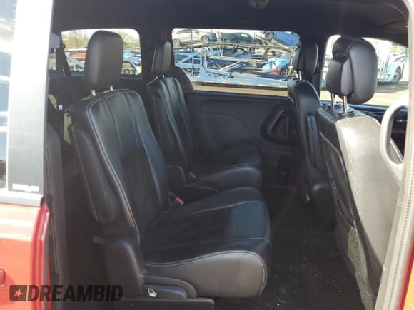 ✅ 2014 Dodge Grand Caravan SXT • VIN: 2C4RDGCG7ER274158 • Lot: 86880515. Wystawiony na Copart z przebiegiem 194 345 mil. Bezpłatny archiwum sprzedaży aukcyjnych z USA i szczegółowy raport historii pojazdu na DreamBid. Zdjęcie 11.