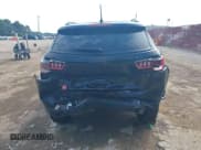 ✅ 2025 Jeep Compass Latitude • VIN: 3C4NJDBN9ST566313 • Lot: 43060734. Listed on IAAI with 5,216 mi. Free auction sales archive from the USA and detailed vehicle history report at DreamBid. Image 16.