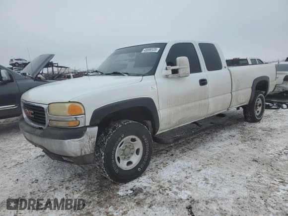 ✅ 2000 GMC Sierra 2500 SLE • VIN: 1GTGK29U1YE139224 • Лот: 45599125. Опубликован ранее на Copart с пробегом 290 042 миль. Бесплатный доступ к архиву аукционных продаж из США и подробный отчёт об истории автомобиля на DreamBid. Изображение 1.