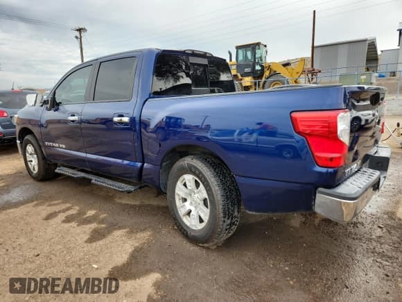✅ 2018 Nissan Titan SV • VIN: 1N6AA1EJ3JN500101 • Лот: 70721955. Опубликован ранее на Copart с пробегом 133 984 миль. Бесплатный доступ к архиву аукционных продаж из США и подробный отчёт об истории автомобиля на DreamBid. Изображение 2.