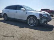 ✅ 2016 Lincoln MKT EcoBoost • VIN: 2LMHJ5AT2GBL01397 • Lot: 68691805. Wystawiony na Copart z przebiegiem 157 233 mil. Bezpłatny archiwum sprzedaży aukcyjnych z USA i szczegółowy raport historii pojazdu na DreamBid. Zdjęcie 4.