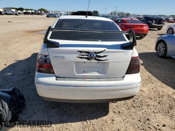 ✅ 2005 Volkswagen Jetta GL • VIN: 3VWRK69M75M034738 • Lot: 81729764. Listed on Copart with Not provided. Free auction sales archive from the USA and detailed vehicle history report at DreamBid. Image 6.