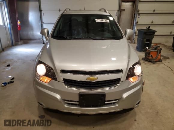 ✅ 2015 Chevrolet Captiva Sport LTZ • VIN: 3GNAL4EK5FS530552 • Lot: 51828425. Wystawiony na Copart z przebiegiem 73 892 mil. Bezpłatny archiwum sprzedaży aukcyjnych z USA i szczegółowy raport historii pojazdu na DreamBid. Zdjęcie 5.