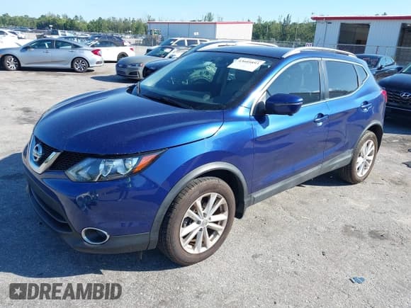 ✅ 2018 Nissan Rogue SV • VIN: JN1BJ1CP2JW108240 • Lot: 43605893. Listed on IAAI with 33,583 mi. Free auction sales archive from the USA and detailed vehicle history report at DreamBid. Image 2.