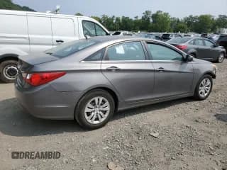✅ 2011 Hyundai Sonata GLS • VIN: 5NPEB4AC1BH028153 • Lot: 67413034. Listed on Copart with 119,829 mi. Free auction sales archive from the USA and detailed vehicle history report at DreamBid. Image 3.