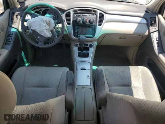 2007 Toyota Highlander w/3rd Row with VIN JTEDD21A870165860, listed as a Copart auction lot 63329385 with 184,652 mi miles and Salvage title. Bid and sale history available at DreamBid. Image 8.