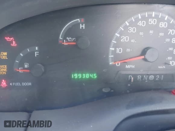 ✅ 2000 Ford F-150 XL • VIN: 3FTZF1729YMA82483 • Lot: 43640471. Wystawiony na IAAI z przebiegiem 199 384 mil. Bezpłatny archiwum sprzedaży aukcyjnych z USA i szczegółowy raport historii pojazdu na DreamBid. Zdjęcie 7.