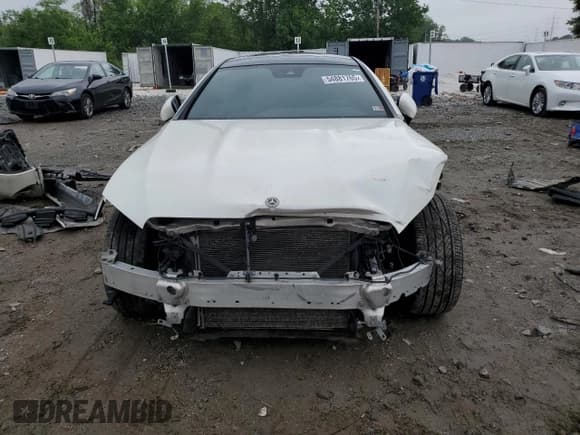 ✅ 2018 Mercedes-Benz E 400 • VIN: WDD1J6GBXJF014391 • Lot: 54881765. Wystawiony na Copart z przebiegiem 126 535 mil. Bezpłatny archiwum sprzedaży aukcyjnych z USA i szczegółowy raport historii pojazdu na DreamBid. Zdjęcie 5.