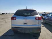✅ 2012 Chevrolet Traverse 1LT • VIN: 1GNKRGED5CJ300285 • Lot: 70058404. Wystawiony na Copart z przebiegiem 160 925 mil. Bezpłatny archiwum sprzedaży aukcyjnych z USA i szczegółowy raport historii pojazdu na DreamBid. Zdjęcie 6.