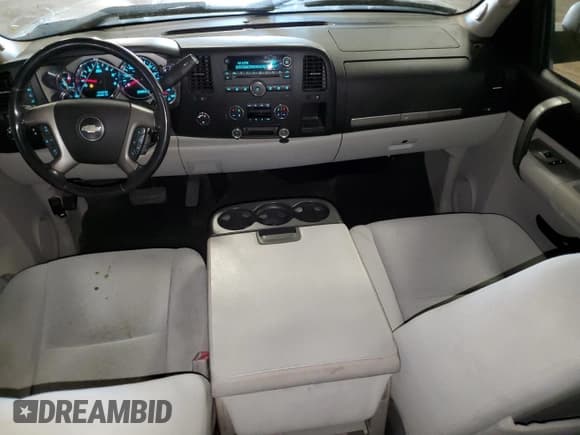 ✅ 2007 Chevrolet Silverado 1500 1LT • VIN: 1GCEK19067Z522663 • Lot: 86630995. Wystawiony na Copart z przebiegiem 102 683 mil. Bezpłatny archiwum sprzedaży aukcyjnych z USA i szczegółowy raport historii pojazdu na DreamBid. Zdjęcie 8.