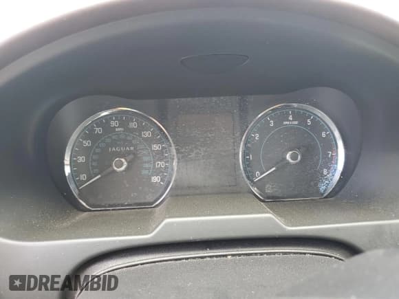 ✅ 2012 Jaguar XF Portfolio • VIN: SAJWA0HB2CLS43312 • Lot: 71286675. Wystawiony na Copart z przebiegiem Nie podano. Bezpłatny archiwum sprzedaży aukcyjnych z USA i szczegółowy raport historii pojazdu na DreamBid. Zdjęcie 9.