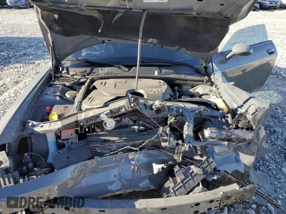 ✅ 2018 Dodge Challenger SXT Plus • VIN: 2C3CDZAG0JH321930 • Lot: 69458672. Wystawiony na Copart z przebiegiem 55 975 mil. Bezpłatny archiwum sprzedaży aukcyjnych z USA i szczegółowy raport historii pojazdu na DreamBid. Zdjęcie 11.