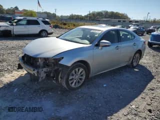 ✅ 2015 Lexus ES 300h • VIN: JTHBW1GG1F2098077 • Lot: 82495485. Wystawiony na Copart z przebiegiem 255 482 mil. Bezpłatny archiwum sprzedaży aukcyjnych z USA i szczegółowy raport historii pojazdu na DreamBid. Zdjęcie 1.