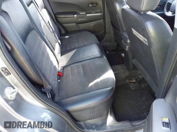 2018 Mitsubishi Outlander SE с VIN JA4AR3AW4JZ034691, выставлен на аукционе IAAI как лот 42004538 с пробегом 130 617 миль миль и . История ставок и продаж доступна на DreamBid. Изображение 8.