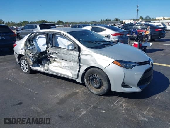 ✅ 2017 Toyota Corolla SE • VIN: 2T1BURHE9HC793348 • Лот: 43707219. Опубликован ранее на IAAI с пробегом 135 945 миль. Бесплатный доступ к архиву аукционных продаж из США и подробный отчёт об истории автомобиля на DreamBid. Изображение 1.