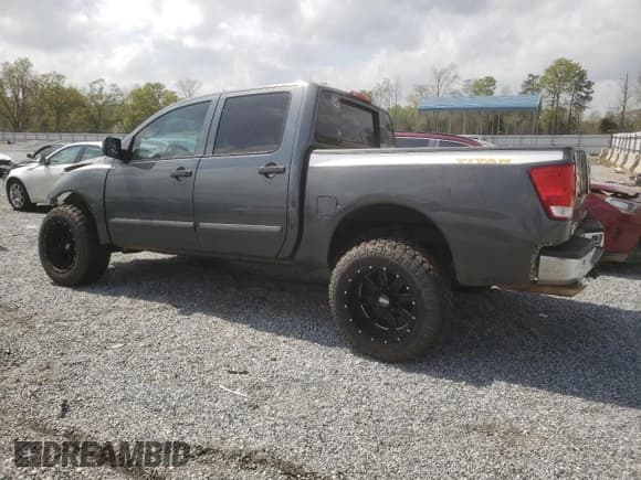 ✅ 2010 Nissan Titan LE • VIN: 1N6BA0EC1AN325055 • Lot: 51471785. Wystawiony na Copart z przebiegiem 137 110 mil. Bezpłatny archiwum sprzedaży aukcyjnych z USA i szczegółowy raport historii pojazdu na DreamBid. Zdjęcie 2.