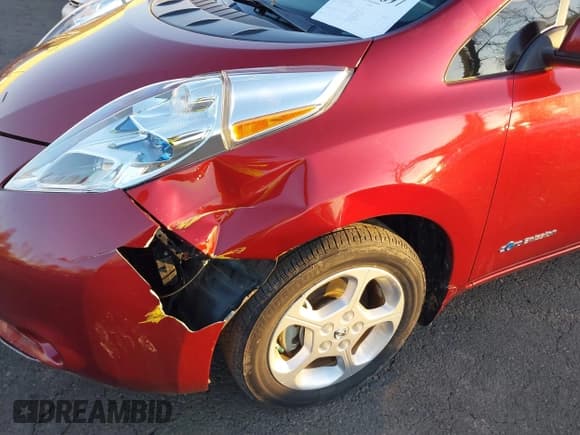 ✅ 2013 Nissan LEAF SV • VIN: 1N4AZ0CP8DC402409 • Lot: 41319897. Listed on IAAI with 45,796 mi. Free auction sales archive from the USA and detailed vehicle history report at DreamBid. Image 15.