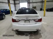 ✅ 2013 Hyundai Sonata SE • VIN: 5NPEC4AB1DH799896 • Лот: 89839995. Опубликован ранее на Copart с пробегом 151 714 миль. Бесплатный доступ к архиву аукционных продаж из США и подробный отчёт об истории автомобиля на DreamBid. Изображение 6.