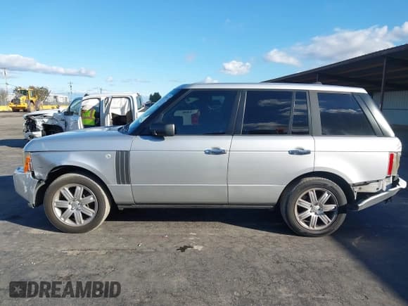 ✅ 2006 Land Rover Range Rover HSE • VIN: SALMF15456A206461 • Lot: 43739943. Listed on IAAI with 158,295 mi. Free auction sales archive from the USA and detailed vehicle history report at DreamBid. Image 14.