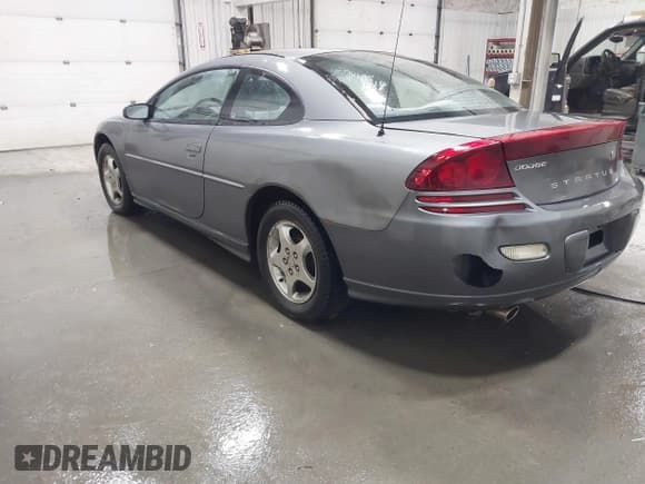 ✅ 2002 Dodge Stratus SE/SXT • VIN: 4B3AG42G12E126990 • Lot: 41611119. Wystawiony na IAAI z przebiegiem 92 871 mil. Bezpłatny archiwum sprzedaży aukcyjnych z USA i szczegółowy raport historii pojazdu na DreamBid. Zdjęcie 3.