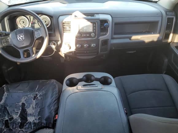 2019 Ram 1500 Tradesman with VIN 1C6RR7FG6KS519031, listed as a Copart auction lot 82232345 with 147,316 mi miles and Salvage title. Bid and sale history available at DreamBid. Image 8.